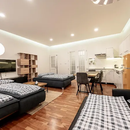 Διαμέρισμα Masiarska 3 Adress In Center *